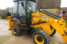 Kotró-rakodógép JCB 2CX- kituno állapot