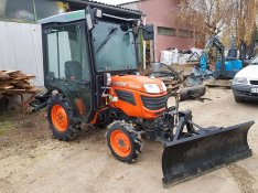 Kubota B1620D megkímélt, hótoló, sószóró adapterrel