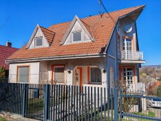 Leányváron panorámás 4 szobás családi ház eladó