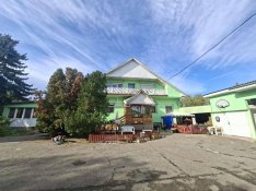 Lovasbirtok eladó családiház-wellnes-lovada, Nem kifüggesztés köteles,