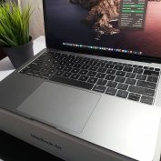 Macbook Air 2019 grey