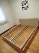 Malm ágykeret eladó (160 cm széles, világos tölgy színben)