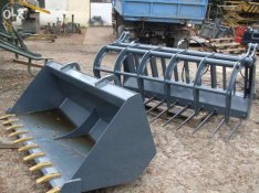 Manitou trágyavilla, kanál és betonkeverőkanál eladó