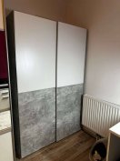 Matt fehér/beton szürke szekrény eladó!