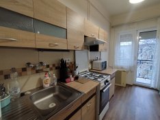 Miskolcon eladó felújított,klímás tégla építésű lakás