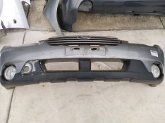 Mitsubishi Outlander első lökhárító