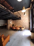 Modern, loft stílusú iroda eladó.