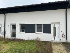 Nádorváros 84 m2 sorházi lakás kertkapcsolattal, 2 gk. beállóval