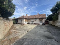 Nagykőrösi eladó 87 nm-es ház