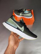 Nike React Infinity Run Flyknit ( 43 -as ) új cipő