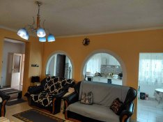 Nyírtelek, 4 szobás családi ház dupla garázzsal, erdő mellett!