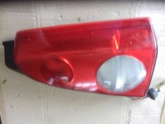 Opel Agila Hátsó lámpák eladók. 2003-as évjáratún volt.