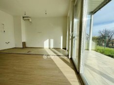 Pécsi 49 nm-es lakás eladó