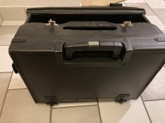 Pilótatáska gurulós Lufthansa