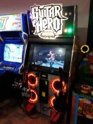 Próbáld ki! Guitar Hero gitár szimulátor játék a Gozsdu Játékteremben
