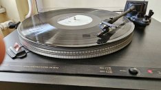 Sherwood PM 1270 Stroboszkóp+Pitch Ortofon OMB10