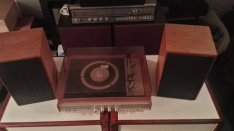 Supraphon (Tesla) sztereo erősítős lemezjátszó hangfalakkal