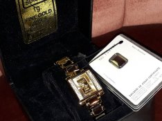 Svájci arany luxus női ékszer karóra, gyémánt jellegű köves óra
