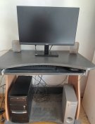 Számítógép, számítógép asztal, monitor, hangfal  eladó