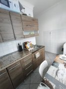 Szeged Gyöngyvirág utcában 47 m2-es, loggiás panellakás eladó