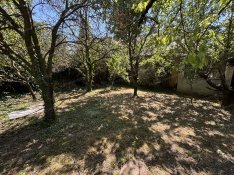 Tatabányán, Felsőgallán, a Füzes utcában, felújítandó lakás kis