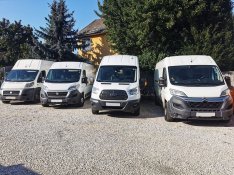 Teherautó bérlés fuvarozás kisteherautó bérlés 0-24 órában 7000 Ft-tól