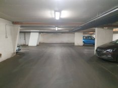 Teremgarázs hely eladó Újpesten az Árpád úton
