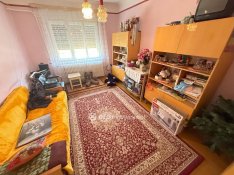 Tiszakécskei eladó 140 nm-es ház