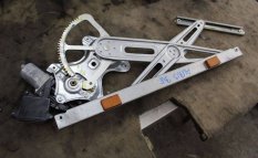 Toyota Auris 2008 Bal első ablakemelő szerkezet motorral 85720-02230-A