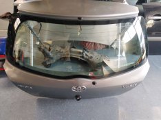 Toyota Yaris csomagtér ajtó