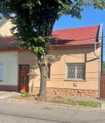 TulajdonostÓl EladÓ HÁzrÉsz. BelvÁrosi LakÁs Csere OpciÓ Is LehetsÉges