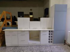 Új, 305 cm-es variálható, bővíthető konyhabútor, ár alatt eladó