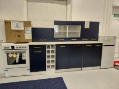 Új, 315 cm-es, variálható konyhabútor, ár alatt eladó