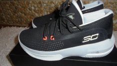 Új, garanciális Under Armour SC 3Zero III profi edzőcipő 37,5-s 23,7cm
