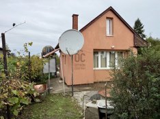 Ungvárikertben, 35 nm-es, jó  állapotú ház eladó!