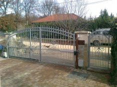 Úszókapu és kerítés betét gyártás