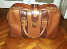 Utazótáska/bőrönd eladó