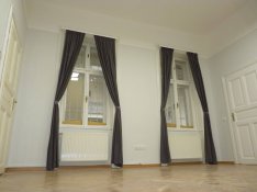V. kerület Petőfi Sándor u-ban 120nm-es polgári lakás Eladó!