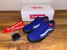 Vans x Supreme Old Skool cipő