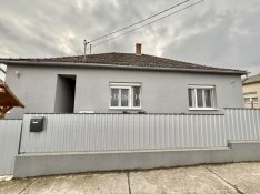 Villányi eladó 130 nm-es ház