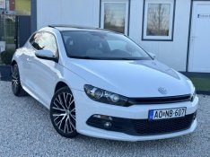 Volkswagen Scirocco 1.4 TSI //R line // bixenon...