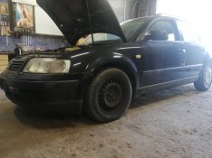 Volkswagen passat b5 1.6 8v bontás