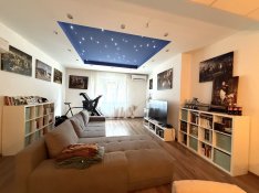 XI. Kerület, Fehérvári út, 112 m2-es, társasházi lakás, 2+2 szobás