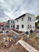 XVIII. kerületben új építésű szélső sorház hamarosan költözhető