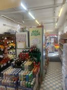 XV.kerületi élelmiszerboltba eladó