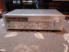 Yamaha R3 receiver felújítva
