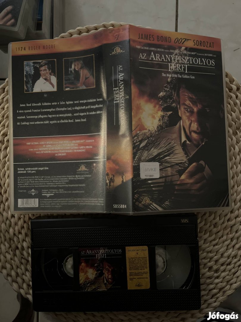 007 az aranypisztolyos férfi vhs