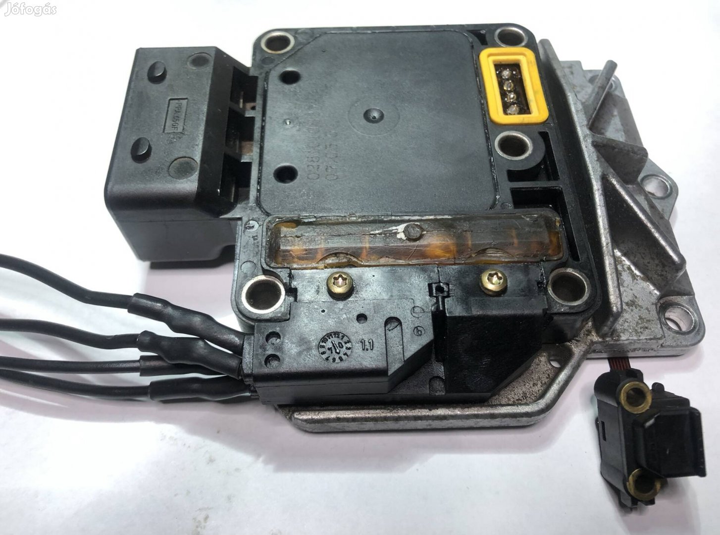 0470004009 Ford Mondeo adagoló elektronika Nyitott Immóval eladó