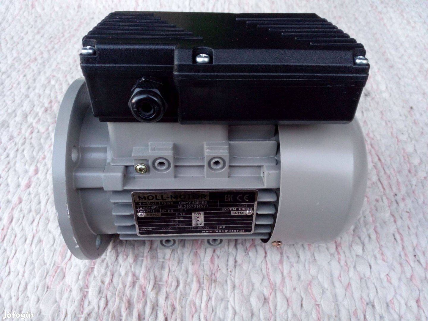 0.18kW egyfázisú villanymotor (új)