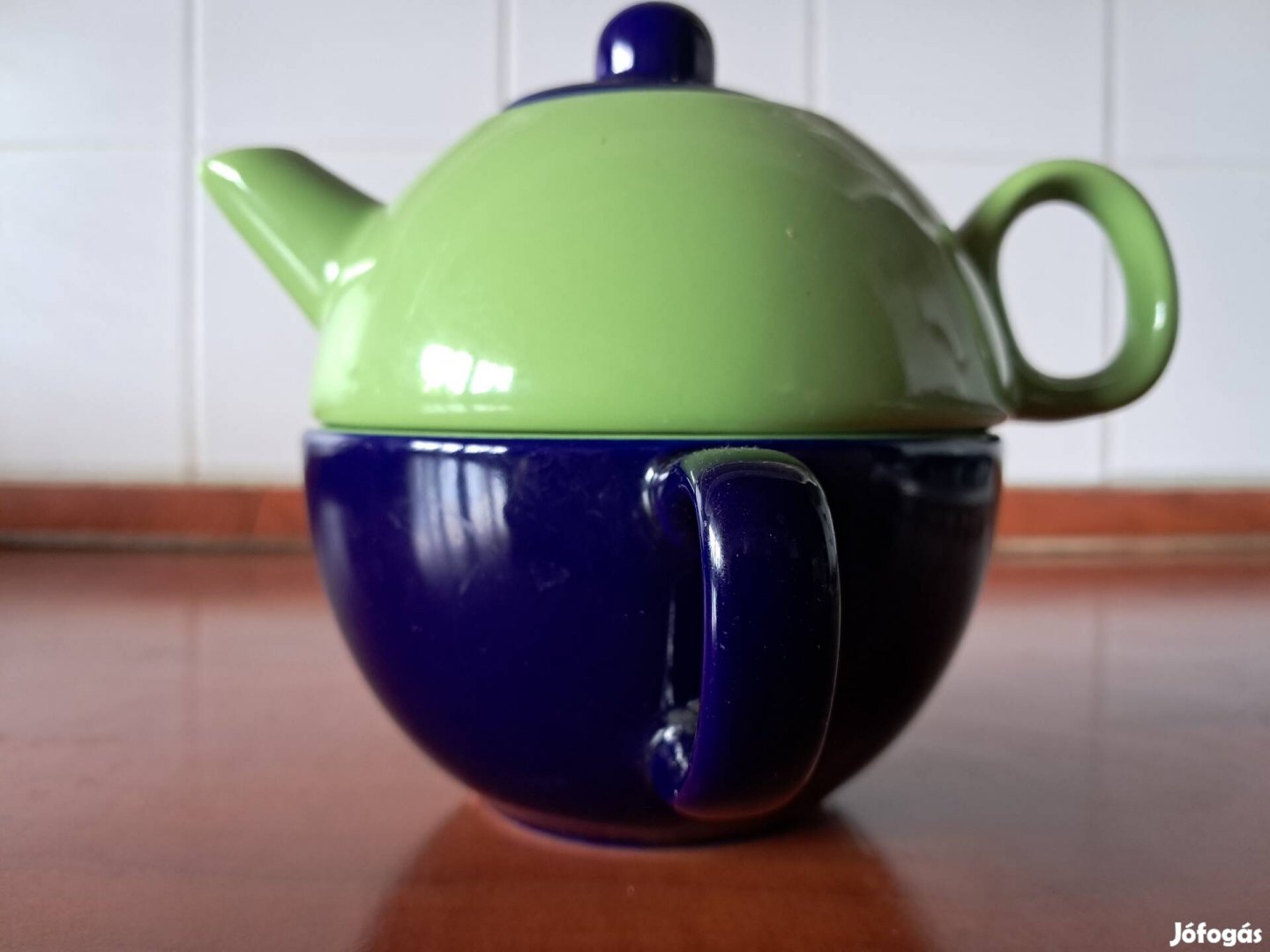 0,6 Literes Teáskészlet Kiöntő, Pohár. 